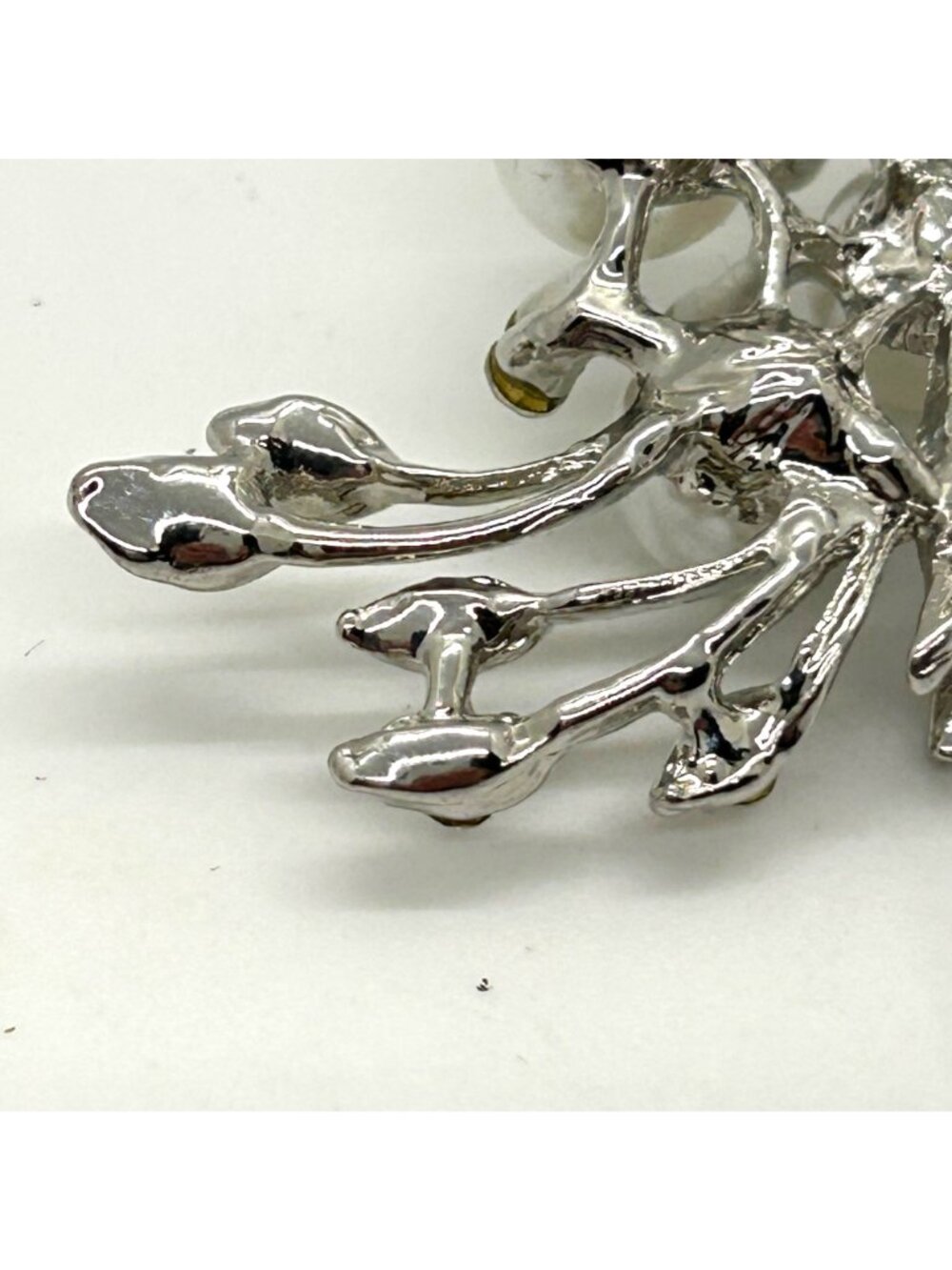 Faux Pearl & Rhinestone Brooch Silver-tone Floral Pin Glam Elegant - Picture 8 of 15